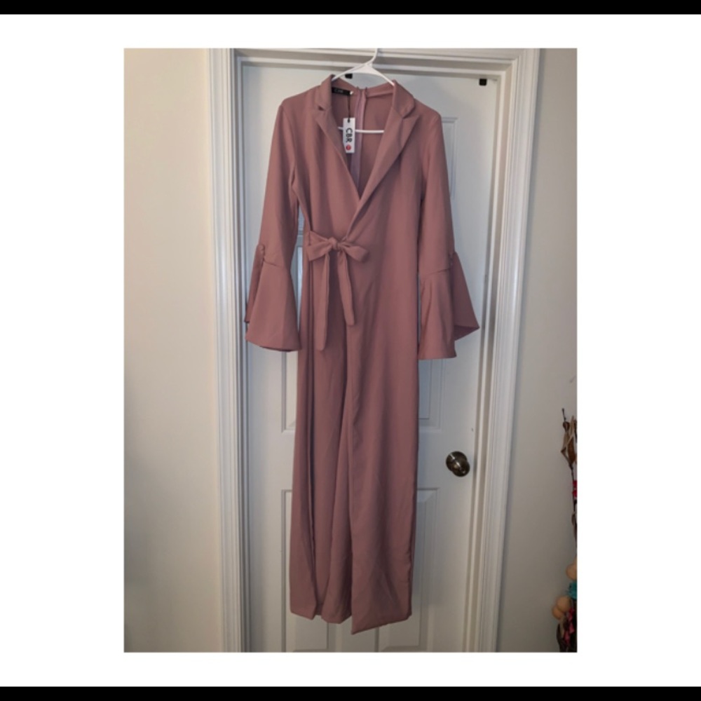 Chic Jumpsuit with Tie Waist